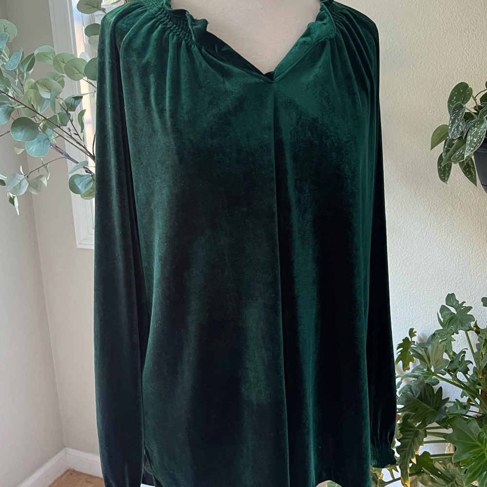 Elegant Dark Green Velvet Women's Top
